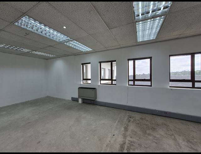 320M² OFFICE TO LET IN HYDE PARK